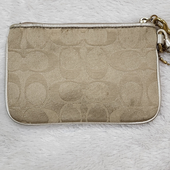 COACH Small Wristlet - Picture 6 of 8